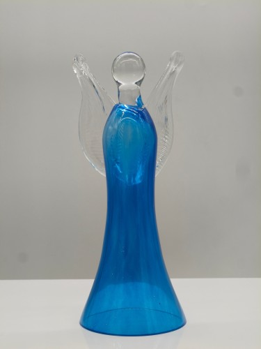 Elegancki Anioł ze Szkła 26cm – Pamiątka Komunii i Chrztu – Ręcznie Formowana Figurka Niebieska