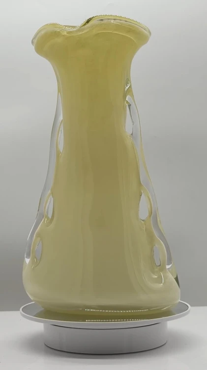 Szklany wazon artystyczny Płetwa Rekina K-IVORY – polskie szkło handmade – 31 cm
