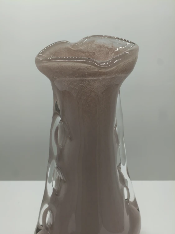 Szklany wazon artystyczny Płetwa Rekina K-MAUVE – polskie szkło handmade – 31 cm